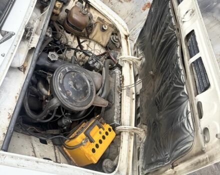 ВАЗ 2103 1978 в Черновцах на Automoto.ua Белый ВАЗ 2103, объемом двигателя 1.5 л и пробегом 300 тыс. км за 1100 $, фото 7 на Automoto.ua