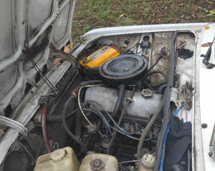 Белый ВАЗ 2103, объемом двигателя 1.5 л и пробегом 28 тыс. км за 364 $, фото 5 на Automoto.ua