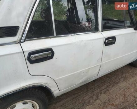 Белый ВАЗ 2103, объемом двигателя 1.5 л и пробегом 110 тыс. км за 700 $, фото 2 на Automoto.ua
