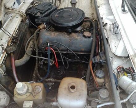 Белый ВАЗ 2103, объемом двигателя 1.5 л и пробегом 34 тыс. км за 550 $, фото 4 на Automoto.ua