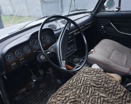 Белый ВАЗ 2103, объемом двигателя 0 л и пробегом 300 тыс. км за 350 $, фото 3 на Automoto.ua