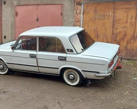 Белый ВАЗ 2103, объемом двигателя 1.45 л и пробегом 170 тыс. км за 1500 $, фото 2 на Automoto.ua