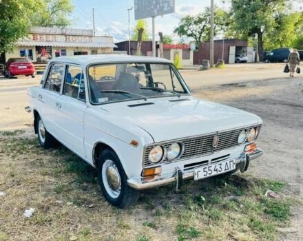 ВАЗ 2103 1982 у Дніпро (Дніпропетровську) на Automoto.ua Білий ВАЗ 2103, об'ємом двигуна 1 л та пробігом 300 тис. км за 1600 $, фото 1 на Automoto.ua