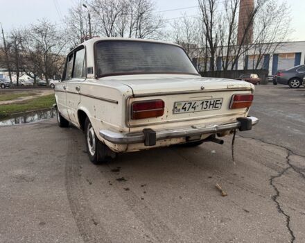 Белый ВАЗ 2103, объемом двигателя 1.5 л и пробегом 400 тыс. км за 600 $, фото 2 на Automoto.ua