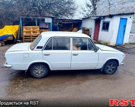 Білий ВАЗ 2103, об'ємом двигуна 1.2 л та пробігом 200 тис. км за 500 $, фото 2 на Automoto.ua