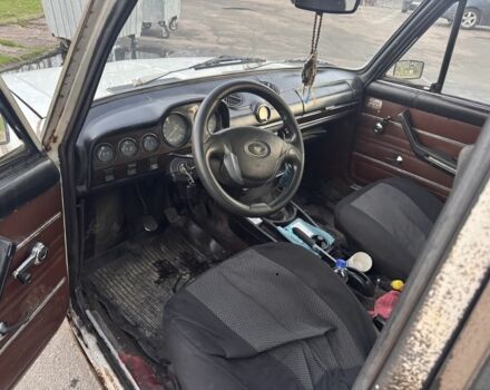 Белый ВАЗ 2103, объемом двигателя 1.5 л и пробегом 400 тыс. км за 600 $, фото 6 на Automoto.ua