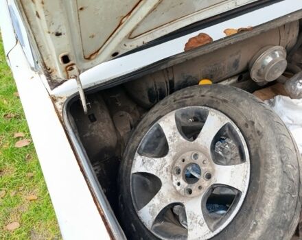 Белый ВАЗ 2103, объемом двигателя 1 л и пробегом 100 тыс. км за 263 $, фото 9 на Automoto.ua