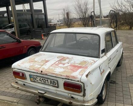 Белый ВАЗ 2103, объемом двигателя 0 л и пробегом 2 тыс. км за 426 $, фото 2 на Automoto.ua