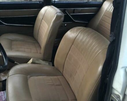 Белый ВАЗ 2103, объемом двигателя 1.5 л и пробегом 45 тыс. км за 1200 $, фото 5 на Automoto.ua