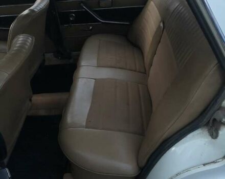 Белый ВАЗ 2103, объемом двигателя 1.5 л и пробегом 45 тыс. км за 1200 $, фото 4 на Automoto.ua