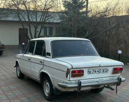 Белый ВАЗ 2103, объемом двигателя 1.5 л и пробегом 1000 тыс. км за 425 $, фото 3 на Automoto.ua