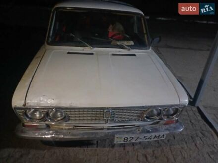 ВАЗ 2103 1974 в Черкассах на Automoto.ua Белый ВАЗ 2103, объемом двигателя 1.5 л и пробегом 12 тыс. км за 433 $, фото 1 на Automoto.ua