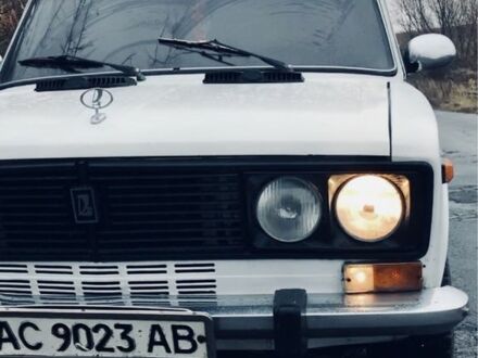 Белый ВАЗ 2103, объемом двигателя 1.3 л и пробегом 300 тыс. км за 611 $, фото 1 на Automoto.ua