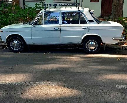 Білий ВАЗ 2103, об'ємом двигуна 1.5 л та пробігом 0 тис. км за 1000 $, фото 1 на Automoto.ua