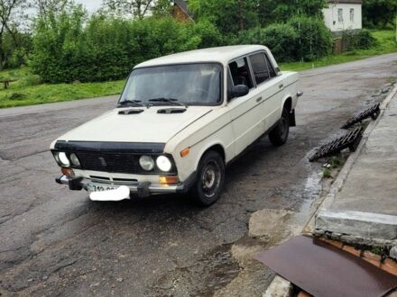 ВАЗ 2103 1980 у Умани на Automoto.ua Білий ВАЗ 2103, об'ємом двигуна 0 л та пробігом 250 тис. км за 315 $, фото 1 на Automoto.ua