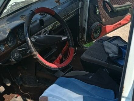 ВАЗ 2103 1980 у Соленом на Automoto.ua Білий ВАЗ 2103, об'ємом двигуна 0 л та пробігом 850 тис. км за 15000 $, фото 1 на Automoto.ua