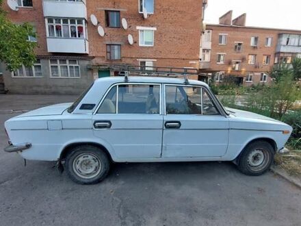 ВАЗ 2103 1980 в Белой Церкве на Automoto.ua Белый ВАЗ 2103, объемом двигателя 1.45 л и пробегом 200 тыс. км за 721 $, фото 1 на Automoto.ua