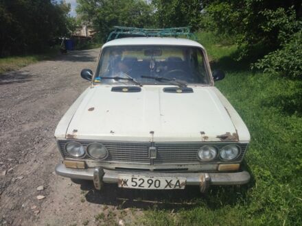 ВАЗ 2103 1980 в Смеле на Automoto.ua Белый ВАЗ 2103, объемом двигателя 1.3 л и пробегом 81 тыс. км за 206 $, фото 1 на Automoto.ua