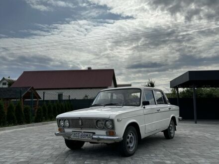 Білий ВАЗ 2103, об'ємом двигуна 1.3 л та пробігом 250 тис. км за 900 $, фото 1 на Automoto.ua