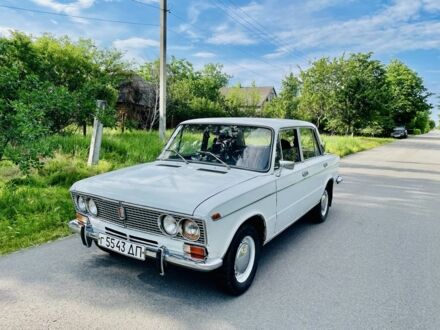 ВАЗ 2103 1982 в Синельниковом на Automoto.ua Белый ВАЗ 2103, объемом двигателя 0 л и пробегом 137 тыс. км за 1150 $, фото 1 на Automoto.ua