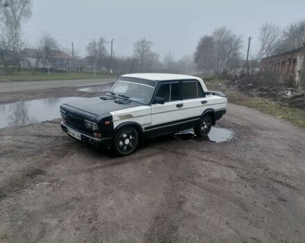 Білий ВАЗ 2103, об'ємом двигуна 1.3 л та пробігом 73 тис. км за 426 $, фото 1 на Automoto.ua