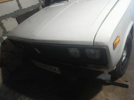 Белый ВАЗ 2103, объемом двигателя 0 л и пробегом 240 тыс. км за 357 $, фото 1 на Automoto.ua