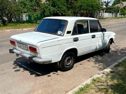 ВАЗ 2103 1984 у Балаклее на Automoto.ua Білий ВАЗ 2103, об'ємом двигуна 1.5 л та пробігом 0 тис. км за 420 $, фото 1 на Automoto.ua