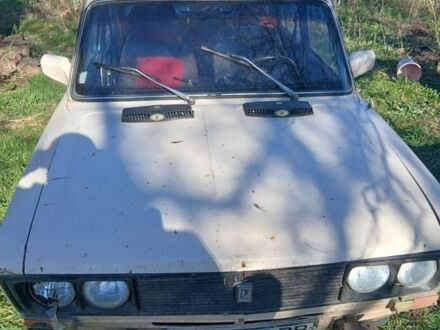 Белый ВАЗ 2103, объемом двигателя 1.3 л и пробегом 49 тыс. км за 480 $, фото 1 на Automoto.ua