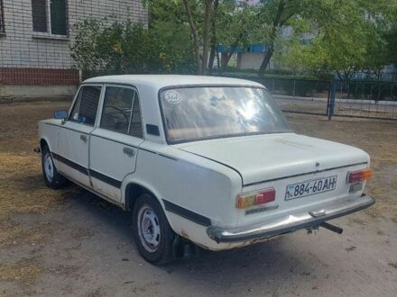 ВАЗ 2103 1990 в Днепре (Днепропетровске) на Automoto.ua Белый ВАЗ 2103, объемом двигателя 0 л и пробегом 1 тыс. км за 290 $, фото 1 на Automoto.ua