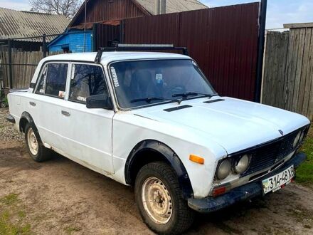 ВАЗ 2103 1998 в Краснокутске на Automoto.ua Белый ВАЗ 2103, объемом двигателя 13 л и пробегом 0 тыс. км за 450 $, фото 1 на Automoto.ua