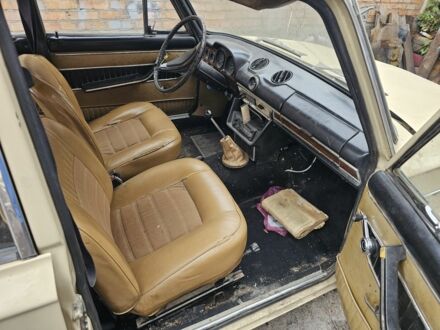 ВАЗ 2103 1975 в Виннице на Automoto.ua Бежевый ВАЗ 2103, объемом двигателя 0 л и пробегом 1000 тыс. км за 530 $, фото 1 на Automoto.ua