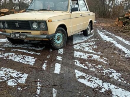 ВАЗ 2103 1975 в Шепетовке на Automoto.ua Бежевый ВАЗ 2103, объемом двигателя 1 л и пробегом 1000 тыс. км за 240 $, фото 1 на Automoto.ua