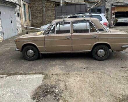 Бежевый ВАЗ 2103, объемом двигателя 1.3 л и пробегом 80 тыс. км за 2200 $, фото 1 на Automoto.ua