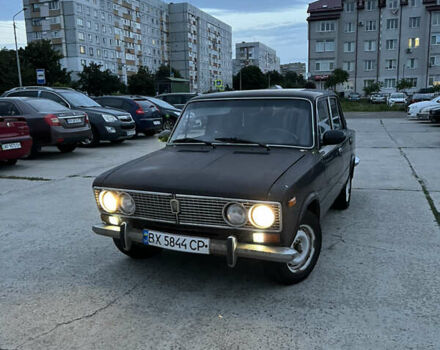 Коричневый ВАЗ 2103, объемом двигателя 1.45 л и пробегом 200 тыс. км за 600 $, фото 1 на Automoto.ua