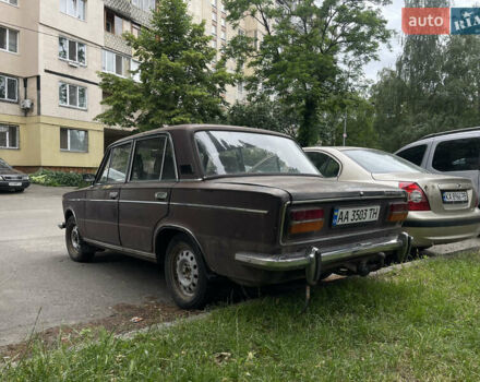 Коричневый ВАЗ 2103, объемом двигателя 1.5 л и пробегом 300 тыс. км за 899 $, фото 3 на Automoto.ua