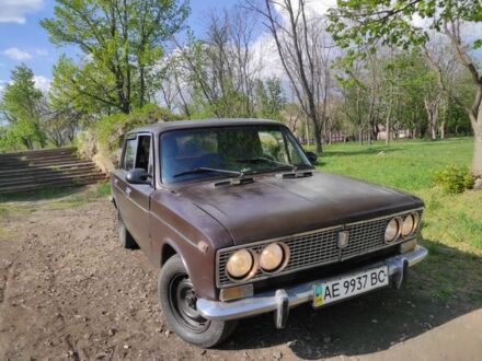 ВАЗ 2103 1980 у Никополе на Automoto.ua Коричневий ВАЗ 2103, об'ємом двигуна 1.5 л та пробігом 140 тис. км за 532 $, фото 1 на Automoto.ua