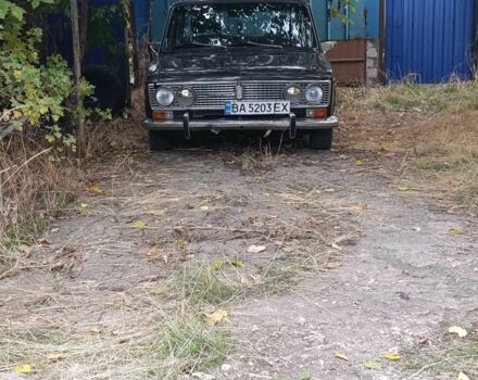 Коричневый ВАЗ 2103, объемом двигателя 1.5 л и пробегом 300 тыс. км за 654 $, фото 1 на Automoto.ua