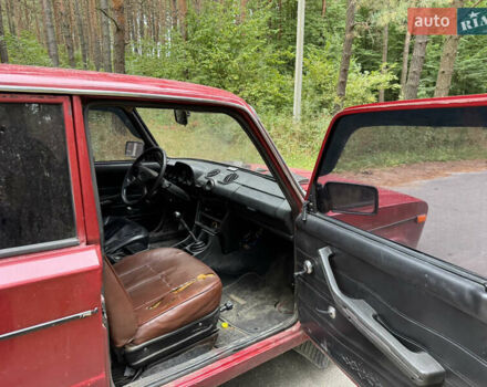 Красный ВАЗ 2103, объемом двигателя 1.5 л и пробегом 77 тыс. км за 500 $, фото 4 на Automoto.ua