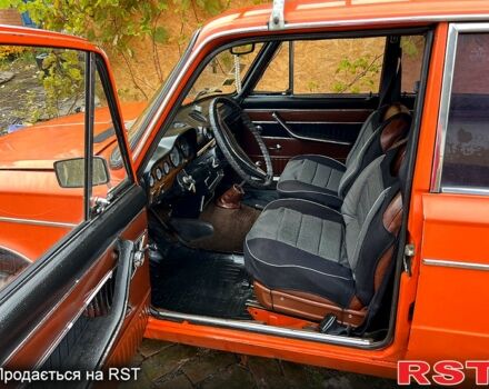 ВАЗ 2103 1974 в Золотоноше на Automoto.ua Красный ВАЗ 2103, объемом двигателя 1.5 л и пробегом 0 тыс. км за 1000 $, фото 4 на Automoto.ua