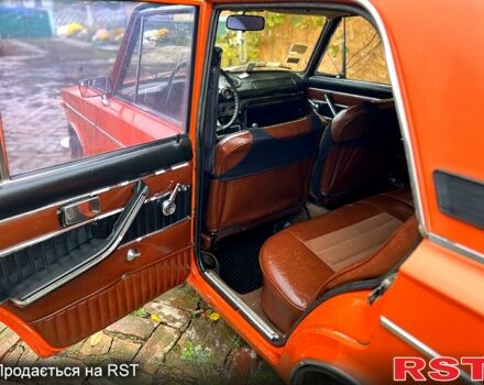 ВАЗ 2103 1974 в Золотоноше на Automoto.ua Красный ВАЗ 2103, объемом двигателя 1.5 л и пробегом 0 тыс. км за 1000 $, фото 5 на Automoto.ua