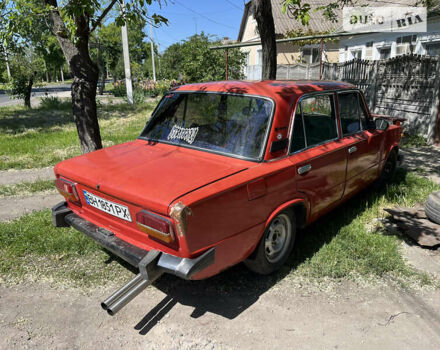 Красный ВАЗ 2103, объемом двигателя 1.45 л и пробегом 400 тыс. км за 900 $, фото 1 на Automoto.ua