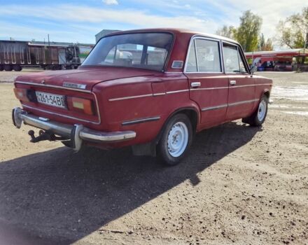 ВАЗ 2103 1975 в Коростене на Automoto.ua Красный ВАЗ 2103, объемом двигателя 0 л и пробегом 444 тыс. км за 500 $, фото 2 на Automoto.ua