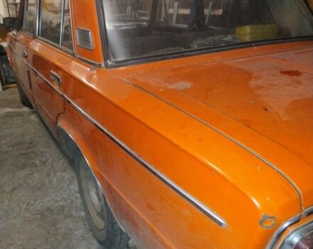 Красный ВАЗ 2103, объемом двигателя 1.5 л и пробегом 110 тыс. км за 800 $, фото 2 на Automoto.ua