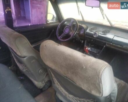 Красный ВАЗ 2103, объемом двигателя 1.3 л и пробегом 350 тыс. км за 550 $, фото 10 на Automoto.ua