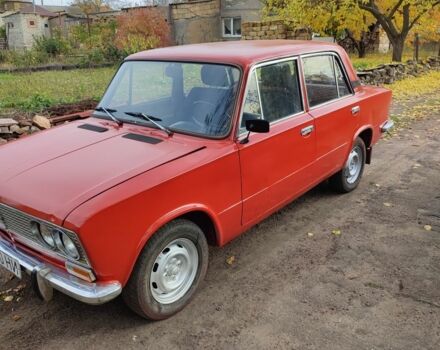 ВАЗ 2103 1976 в Николаеве на Automoto.ua Красный ВАЗ 2103, объемом двигателя 1 л и пробегом 29 тыс. км за 1000 $, фото 1 на Automoto.ua