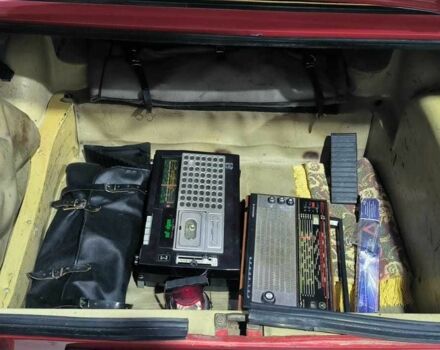Красный ВАЗ 2103, объемом двигателя 0 л и пробегом 31 тыс. км за 5000 $, фото 4 на Automoto.ua