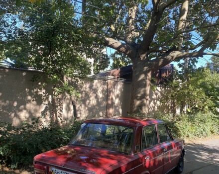 ВАЗ 2103 1976 в Одессе на Automoto.ua Красный ВАЗ 2103, объемом двигателя 1.6 л и пробегом 200 тыс. км за 450 $, фото 3 на Automoto.ua