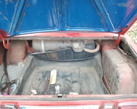 Красный ВАЗ 2103, объемом двигателя 1.5 л и пробегом 300 тыс. км за 381 $, фото 5 на Automoto.ua