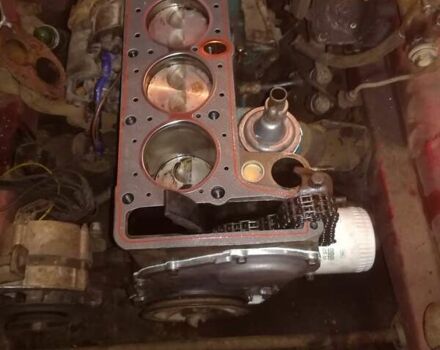 Красный ВАЗ 2103, объемом двигателя 1.6 л и пробегом 75 тыс. км за 1400 $, фото 10 на Automoto.ua