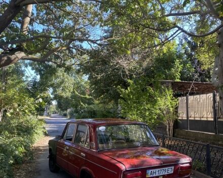 ВАЗ 2103 1976 в Одессе на Automoto.ua Красный ВАЗ 2103, объемом двигателя 1.6 л и пробегом 200 тыс. км за 450 $, фото 2 на Automoto.ua